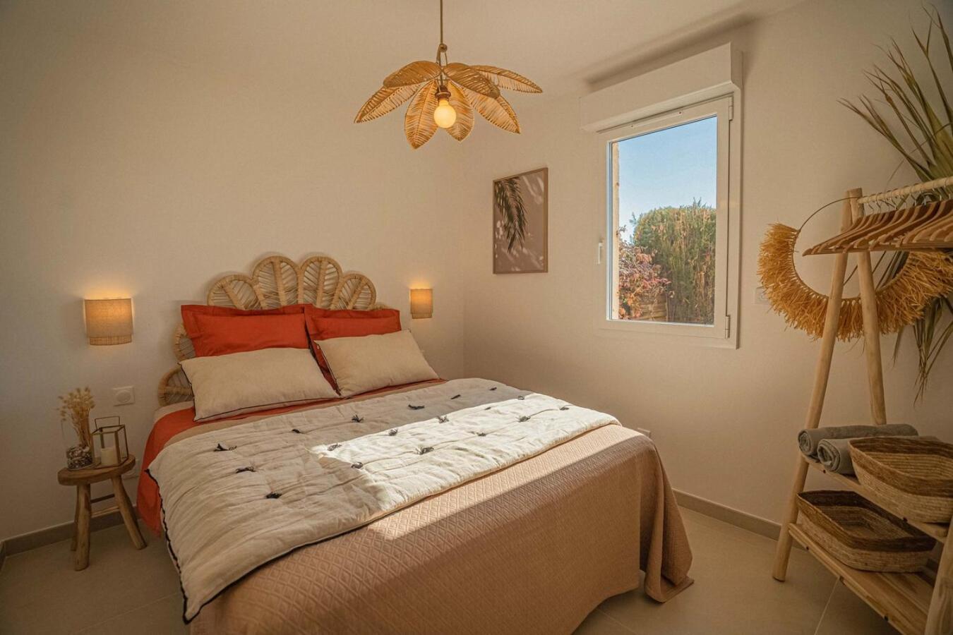 Logement Vue Mer Splendide - Situe A 50 Metres Du Bord De Mer Et 2 Minutes Des Plages - Bandolina Экстерьер фото